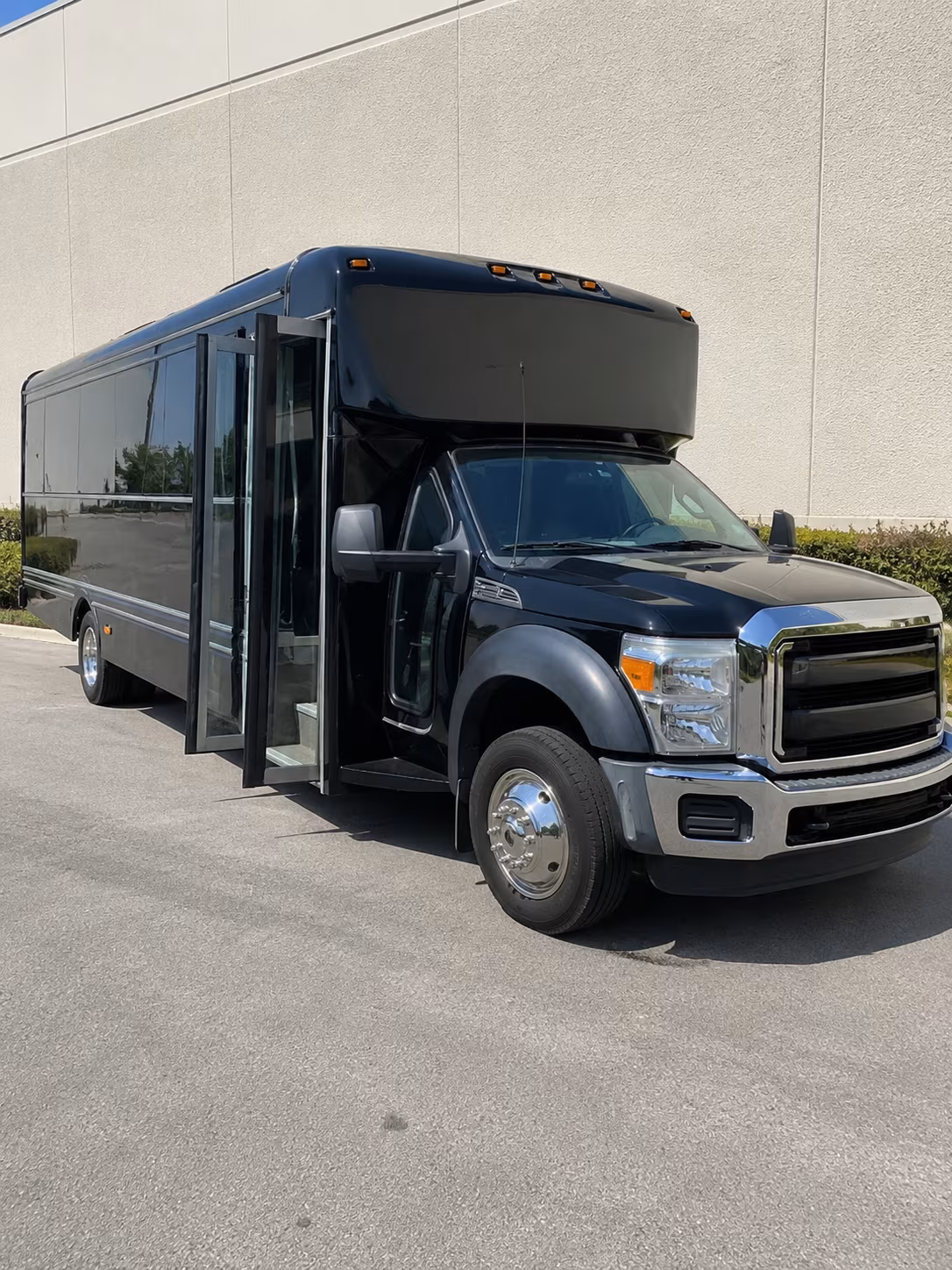 bachelor and bachelorette party buses in temecula