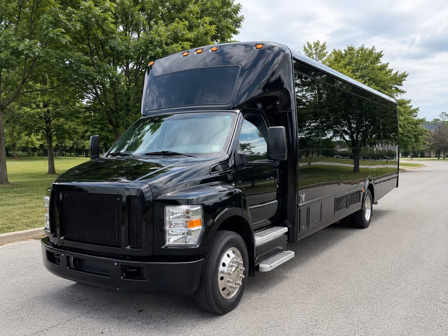 rent a temecula prom party bus or charter bus today